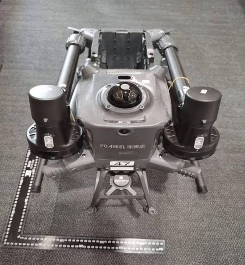 大疆Matrice 400商用無(wú)人機(jī)新照曝光 單電池倉(cāng)設(shè)計(jì)引發(fā)行業(yè)關(guān)注